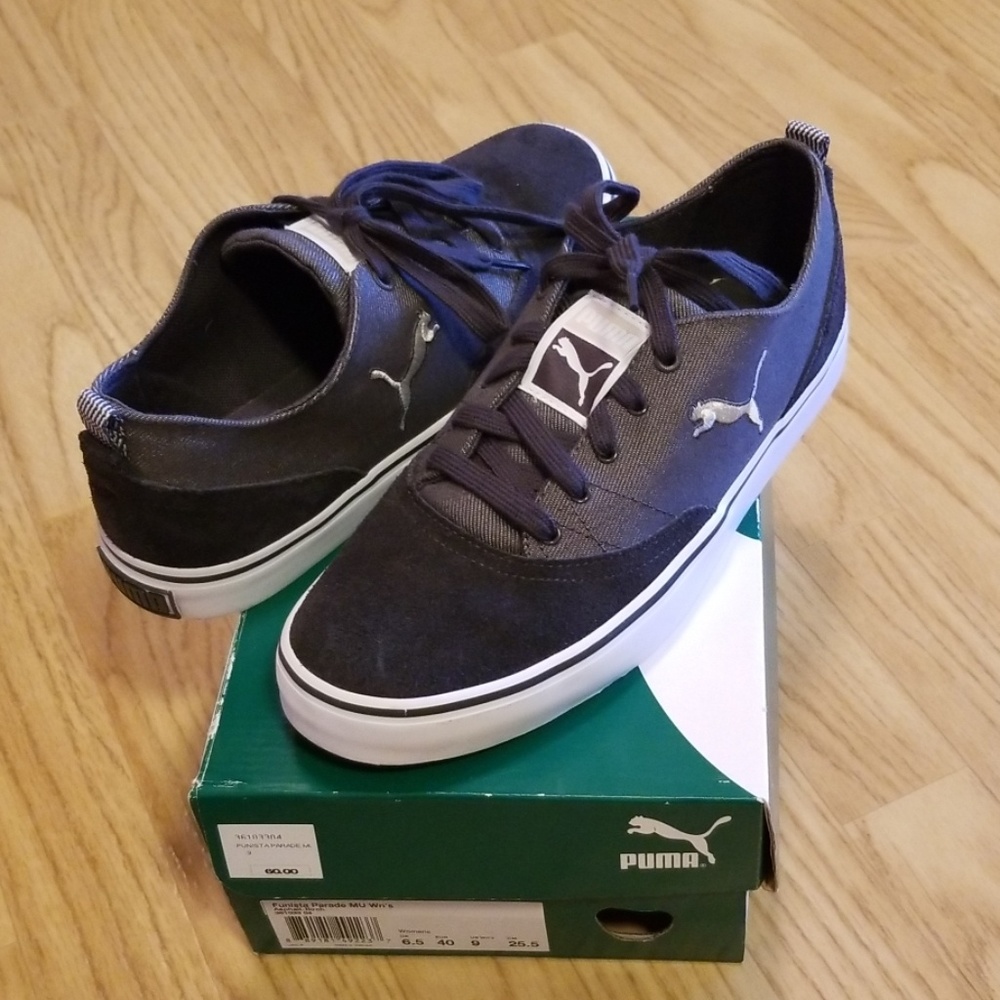 New- Puma gray/silver suede/fabric tennis shoes.